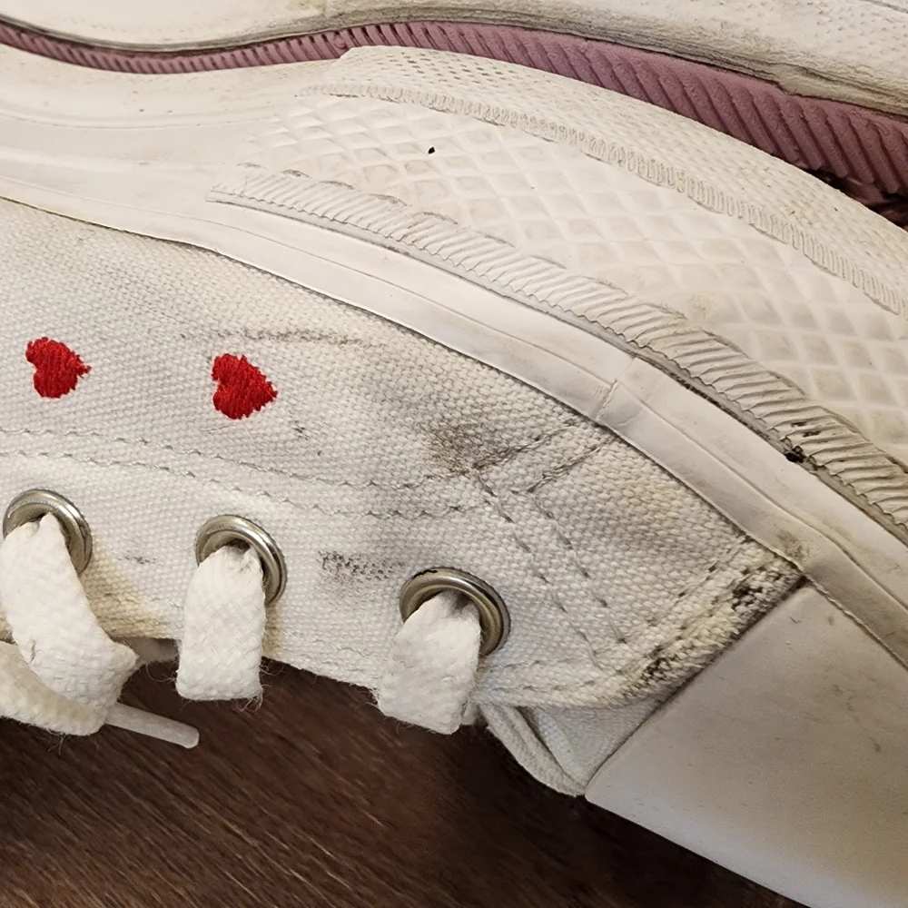 Converse Chuck Taylor All Star Platform Valentine's Day Hearts Hi Rise size 10